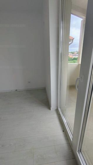 Apartament 2 camere - decomandat - dresing - 85.000 euro  - 11