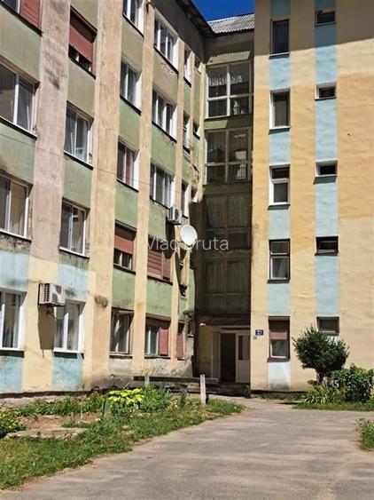 Apartament cu 2 camere decomandat în Pădurea Neagră Apartament cu 2 camere decomandat în Pădurea Neagră