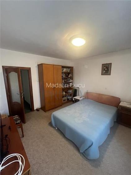 LIPOVEI - Casa/Vila - 8 cam - 4 bai - curte - toate utilitatile