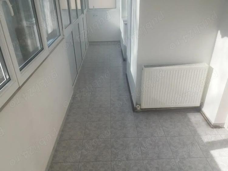 Apartament 4 camere 79 mp utili,insorit, tractoru Brasov - 1
