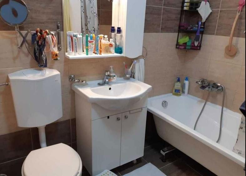 Propietar inchiriez casa case insiruite Sector 5, Str. Dantelei - 1