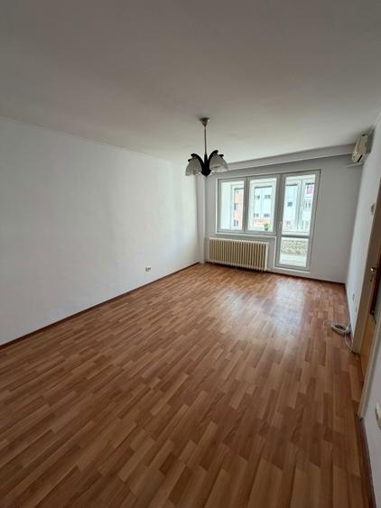 Metrou 1 Decembrie 1918 - 7