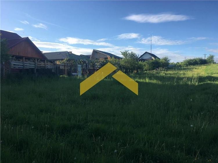 Teren 6,300 MP +casa de vanzare in orasul Falticeni - 5