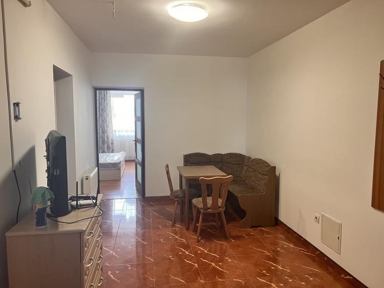 apartament 2 cam ,balcon , parcare aproape de Shopping City - 7