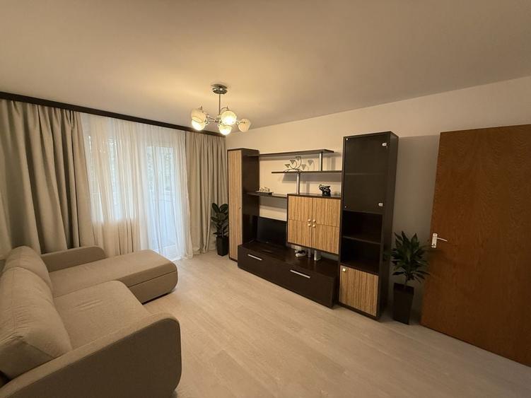 Inchiriez Ap 2 camere, 4/10, decomandat, cf. 2, Drumul Taberei - Valea Argesului - 3