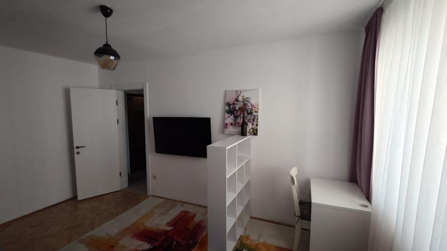 Direct proprietar - Apartament La Cheie 2 Camere, Decomandat, Str. Primaverii 6 - 10