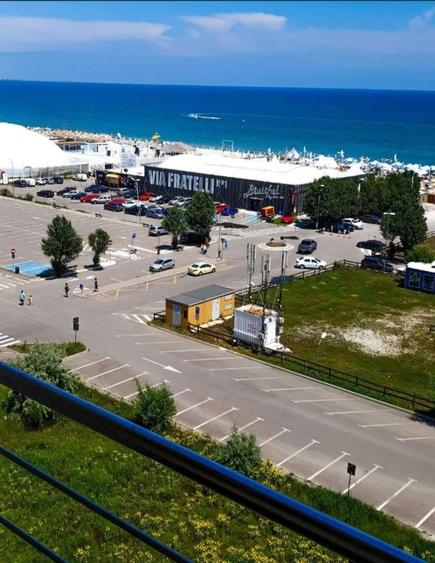 Zona de cluburi - apartament cu 3 camere mobilat si utilat - 2