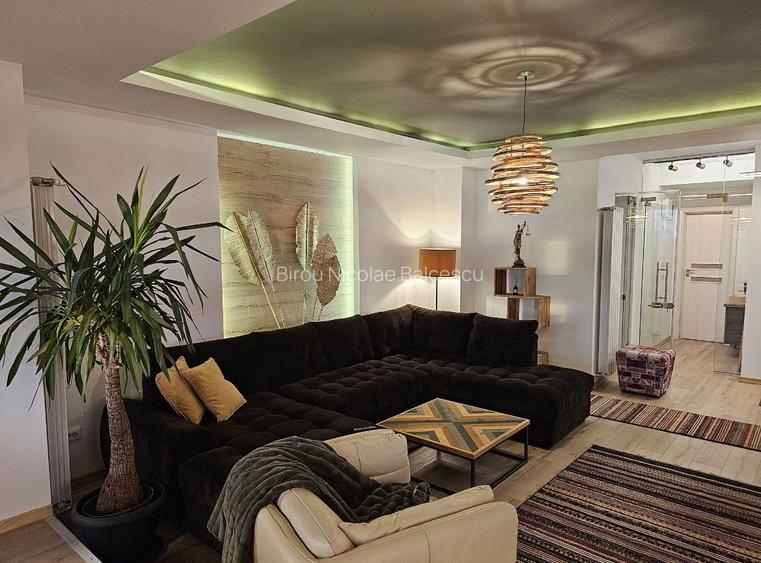 Apartament 3 camere Lux + Loc de Parcare situat in zona P-ta Presei Libere Apartament 3 camere Lux + Loc de Parcare situat in zona P-ta Presei Libere