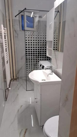 Inchiriez apartament 3 camere - 6