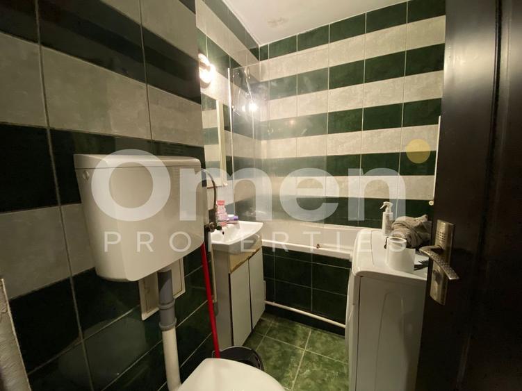 Garsoniera situata la parter inalt, zona Vivo - 3