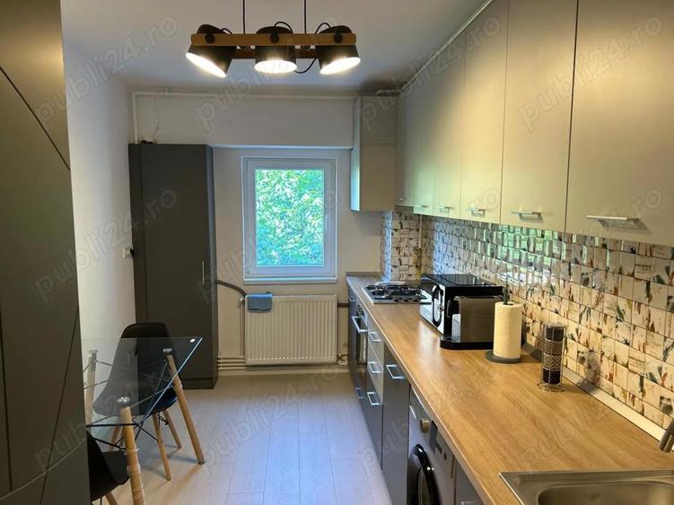 Mutare imediata: inchiriez apartament cu 2 camere, foarte modern, la plaja 3 Papuci - 6