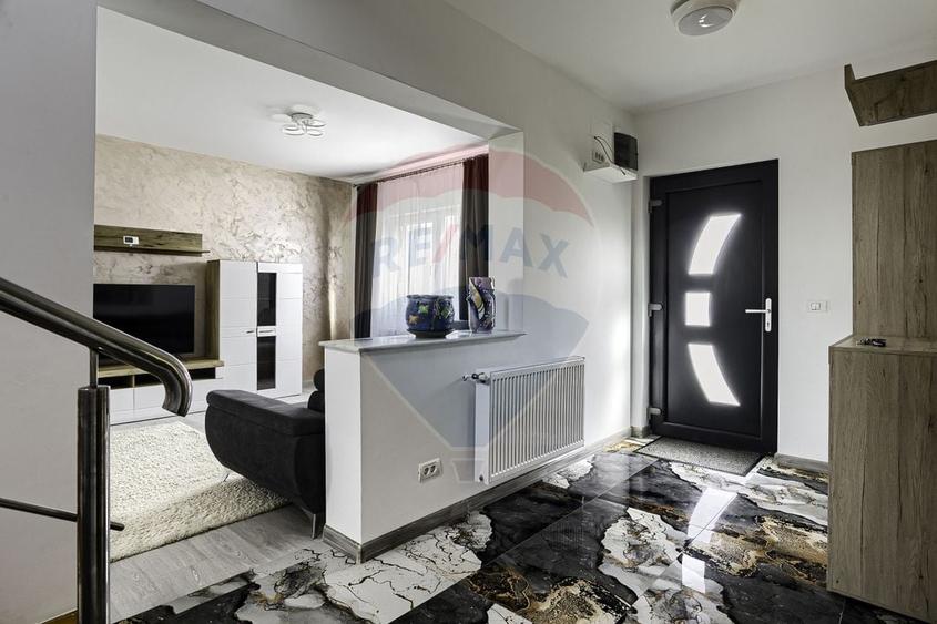 Casă de închiriat în cartierul Athena, zona 6 Vânători - 11