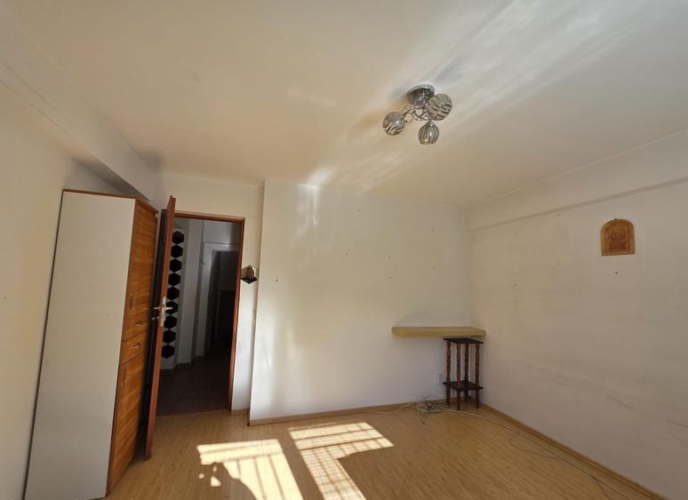 Apartament 2 camere, ultracentral, parter – confort și accesibilitate - 4