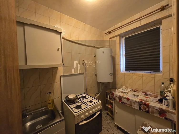 Garsonieră decomandată în Vitan
