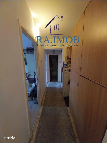 Apartament 3 camere, Blvd Republicii, et 8/10 - 88900 euro negociabil - 16