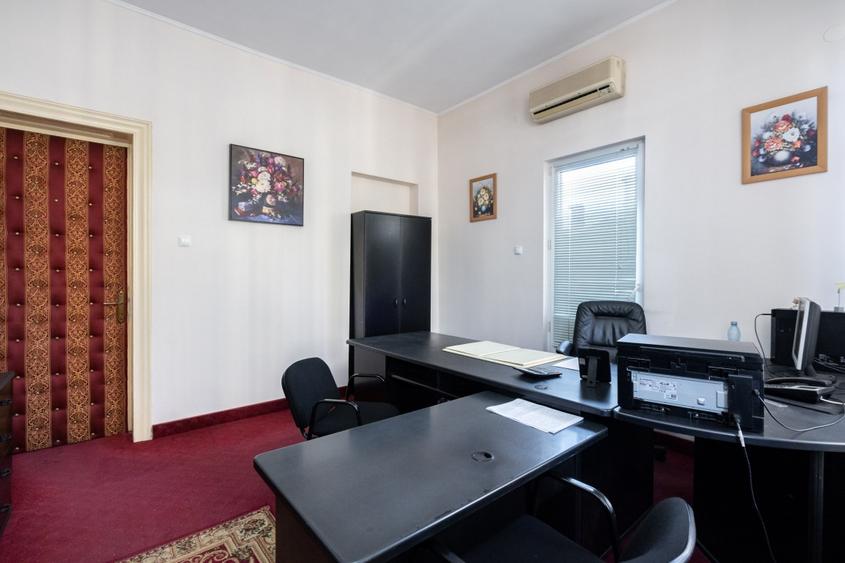 Vila 16 Camere de vanzare Unirii Primaria Sector 3 - 11