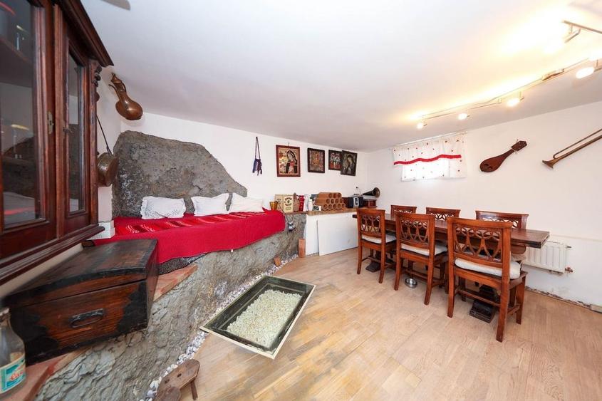 Casă deosebită de v&acirc;nzare &icirc;n centrul Brașovului - 30