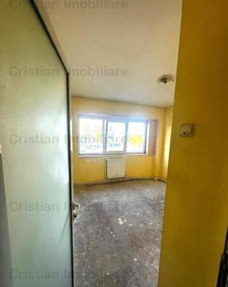 72 mp DECOMANDAT 3 cam 2 bai 2 balcoane Radu Negru - 5