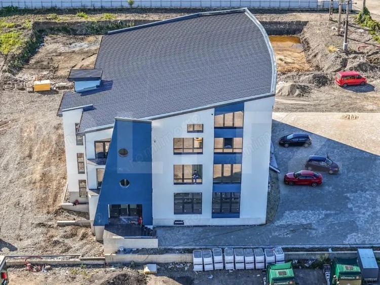 CLADIRE PREMIUM DE BIROURI SI SPATII COMERCIALE IN BISTRITA - 11