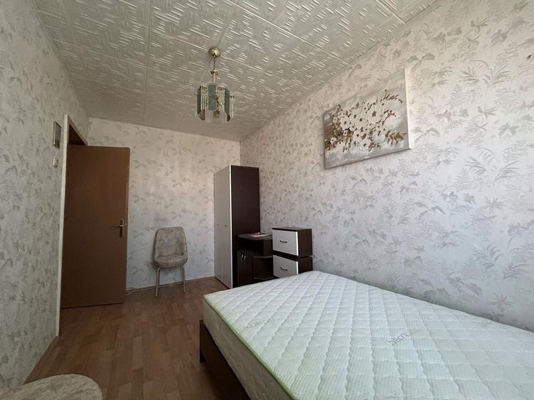 Apartament cu 3 camere decomandat, mobilat în Central