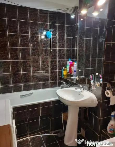 Apartament cu 2 camere decomandat în Scriitorilor