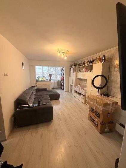 Vând apartament cu 3 camere - 10