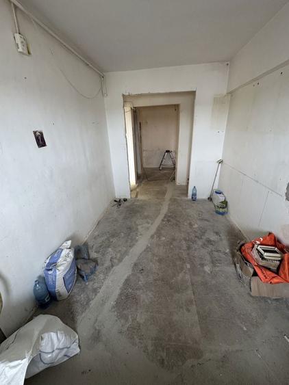 Apartament 3 camere Centru Macu - 1