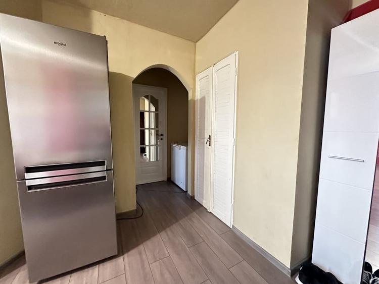 Apartament, 2 camere, 50 mp utili, etajul 3 - zona Lipovei - 6