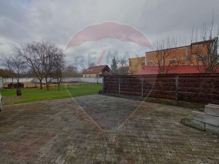 Vilă Impunătoare cu Potențial Investițional – Zona Grădina Morii - 8