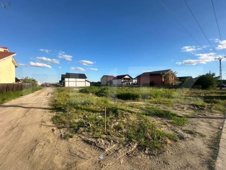 Teren intravilan de vanzare, 1319 mp, front 13,09 m, toate u - 1