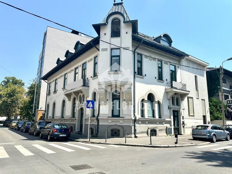 Vanzare vila restaurata si renovata - pretabila sedii companii - Aviatorilor - 1