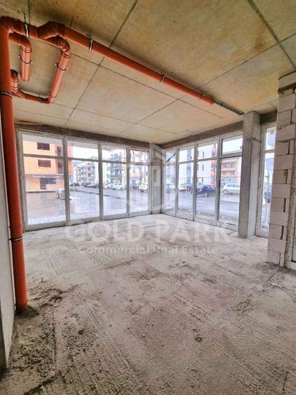 Spatiu Comercial - Zona Floresti - 160 mp - Bloc Nou  - VITRINA MARE - 16