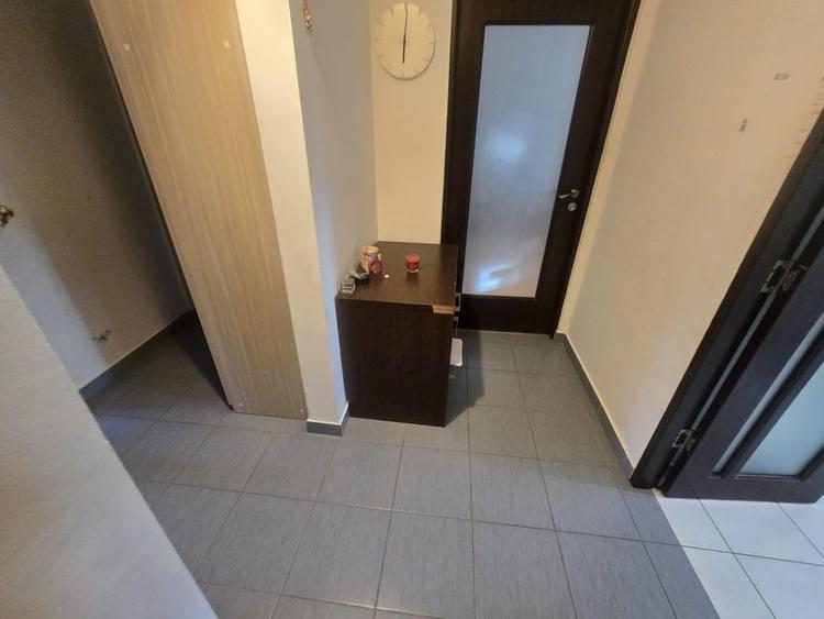 Apartament 3 camere Exercitiu - confort 1 decomandat, etaj 2 - 8