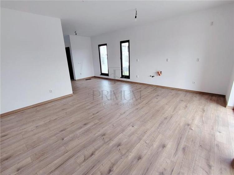 Zona Lidl - Duplex finalizat - bine compartimentat - toate utilitatile - doua ba - 4