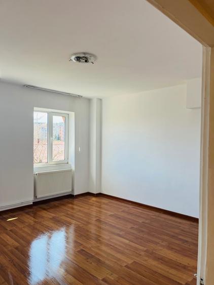 Apartament 2 camere decomandat - 6