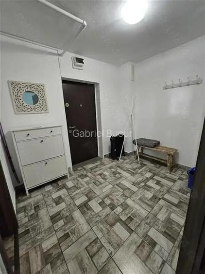 Garsonieră decomandată în Apărătorii Patriei Garsonieră decomandată în Apărătorii Patriei