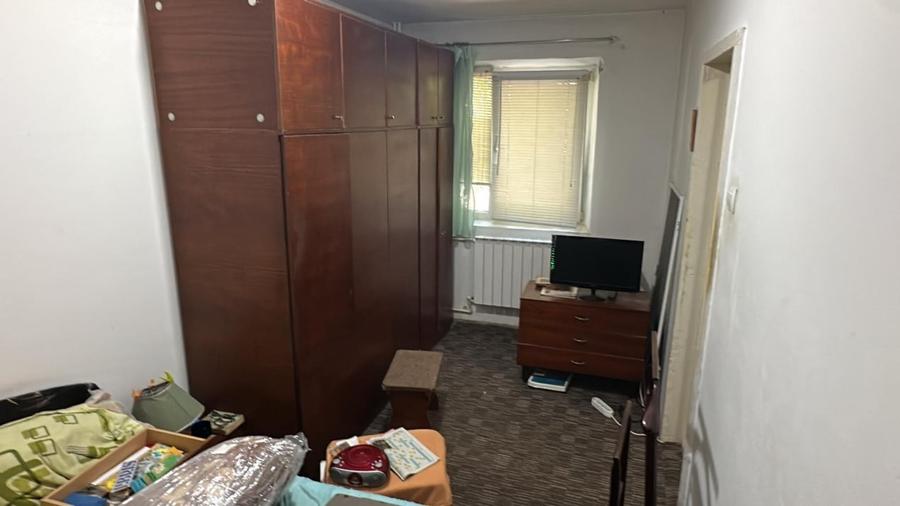 Brotacei 2 camere etaj 1 - 8