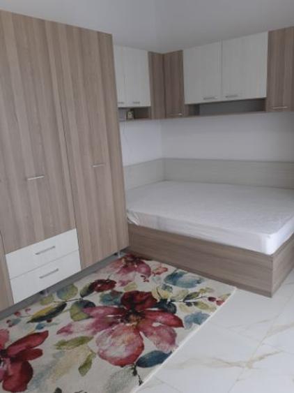 Aproape de metrou - 4