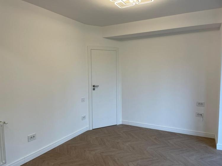 Apartament 8 camere-decomandat-zona Arcul de Triumf - 8