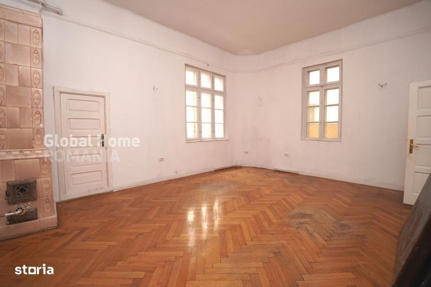 Casă cu 4 camere în Central