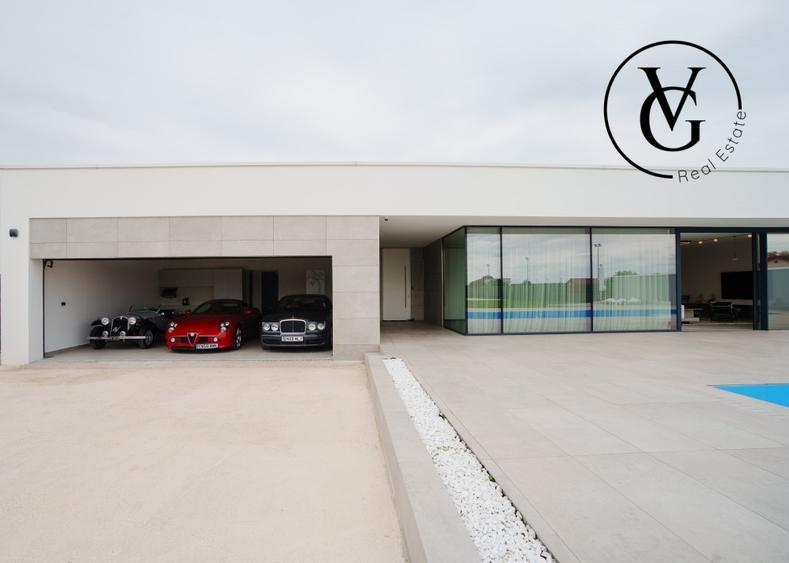 Izvorani, proprietate exclusivista, design minimalist - 2