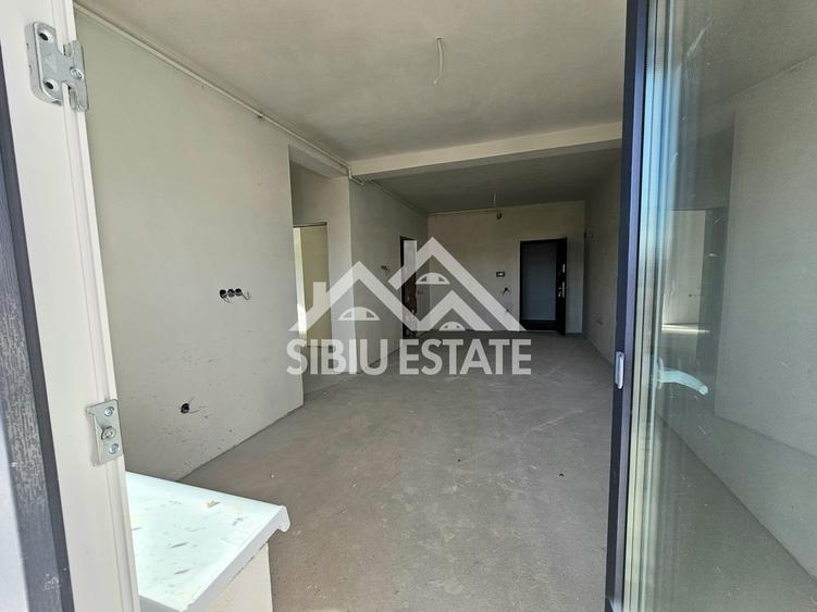 Apartament 3 camere, 2 bai, etaj 1 Selimbar - 10