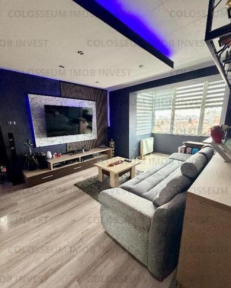 Apartament 2 camere, semidecomandat - zona Tractorul - 1