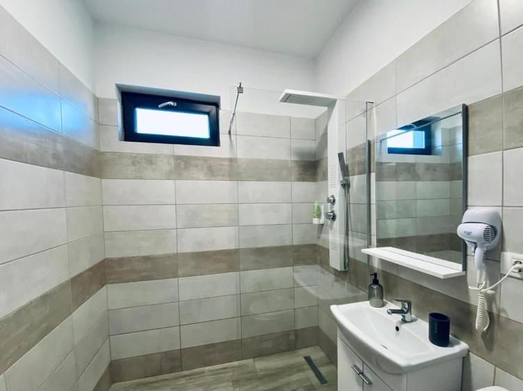 Mamaia Nord- 2 camere mobilat-utilat, termen lung inclusiv vara - 2