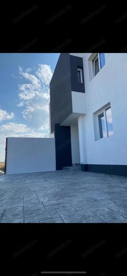 Casa de vanzare Domne?ti 4 camere 141mp - 2