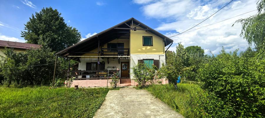 Casa Breaza , zona centrala , 500mp teren drept ,toate utilitatile