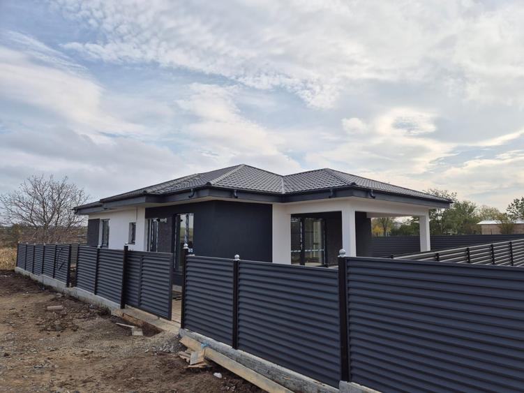 Casa 130mp ,parter cu placa Vorovesti - 3