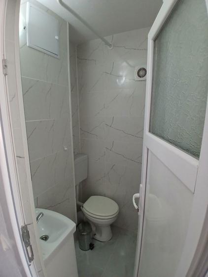 Inchiriez garsoniera - 6