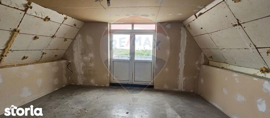 Casa si teren de vanzare in Crevedia - 12