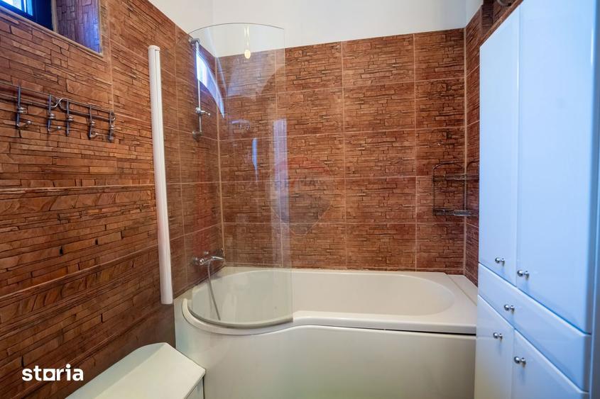 Vila pe malul lacului, 3.000 mp, 4 corpuri, Piscina, teren Tenis - 7